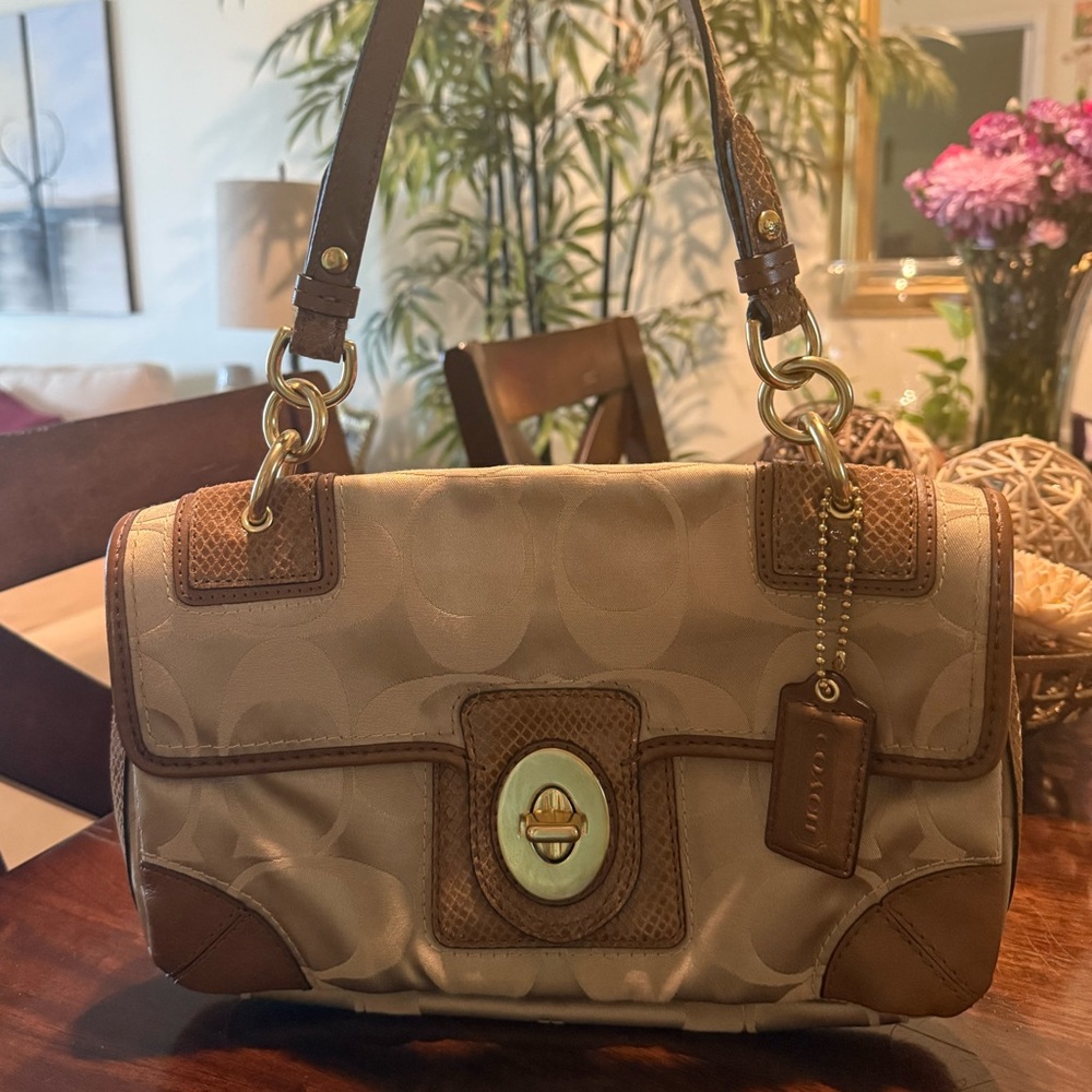 New Coach Beige and Brown Shoulder Bag